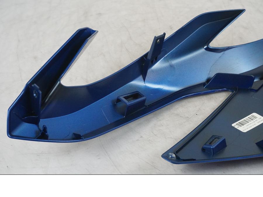 Extrabild2 på Strålkastarkåpa från en BMW R 1250 RT -2021 motorcykel.