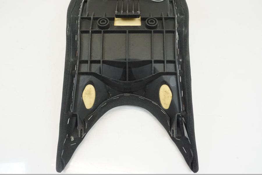 Extrabild5 på Sadel från en Ducati Hyperstrada -2013 motorcykel.