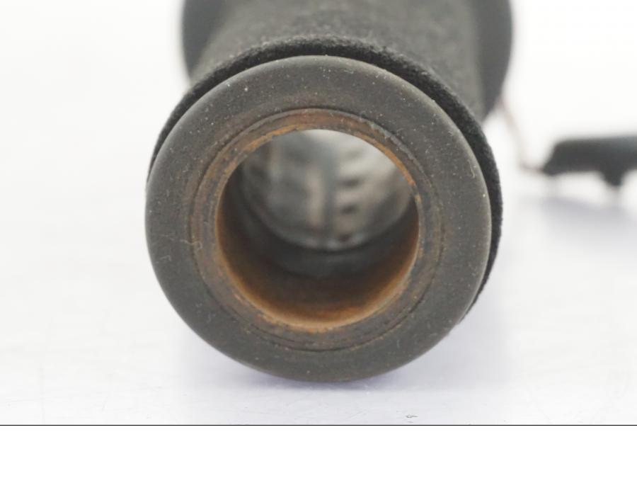 Snett uppifrån på Värmehandtag från en BMW R 1200 GSA -2012 motorcykel.