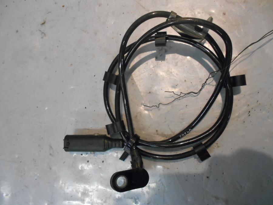 Framsidan på ABS givare från en BMW R 1200 RS -2016 motorcykel.