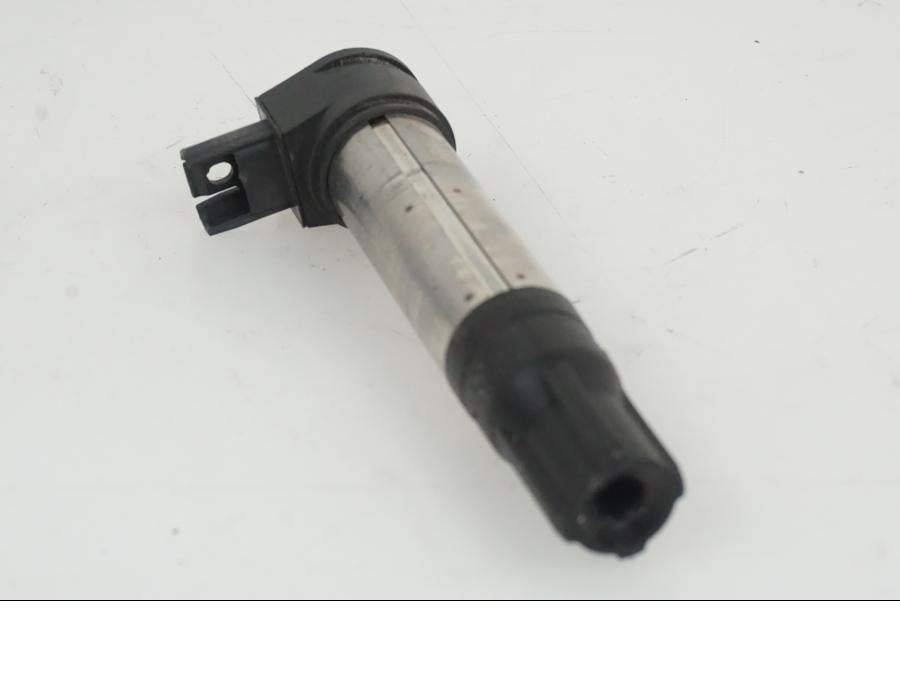 Baksidan på Tändspole från en BMW R Ninet -2017 motorcykel.