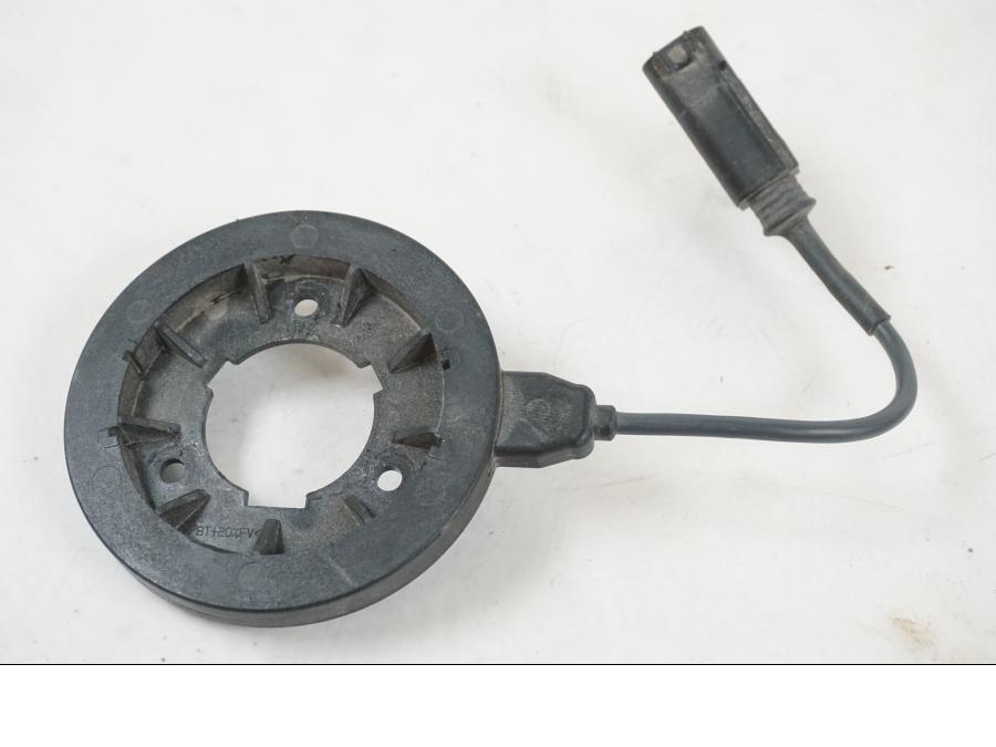 VÀnster sida pÄ Antenn frÄn en BMW R 1250 GS -2021 motorcykel.