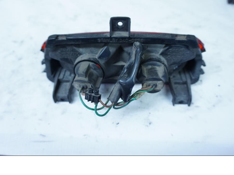 Höger sida på Baklampa från en Honda VFR 750 -1992 motorcykel.