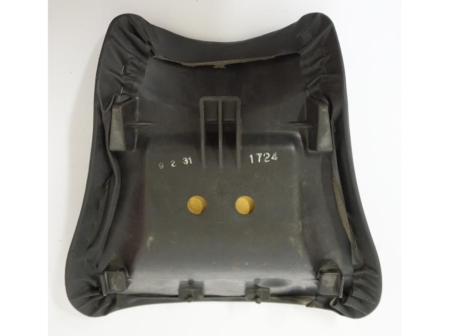 Vänster sida på Sadel från en Kawasaki ZX-9R -1997 motorcykel.