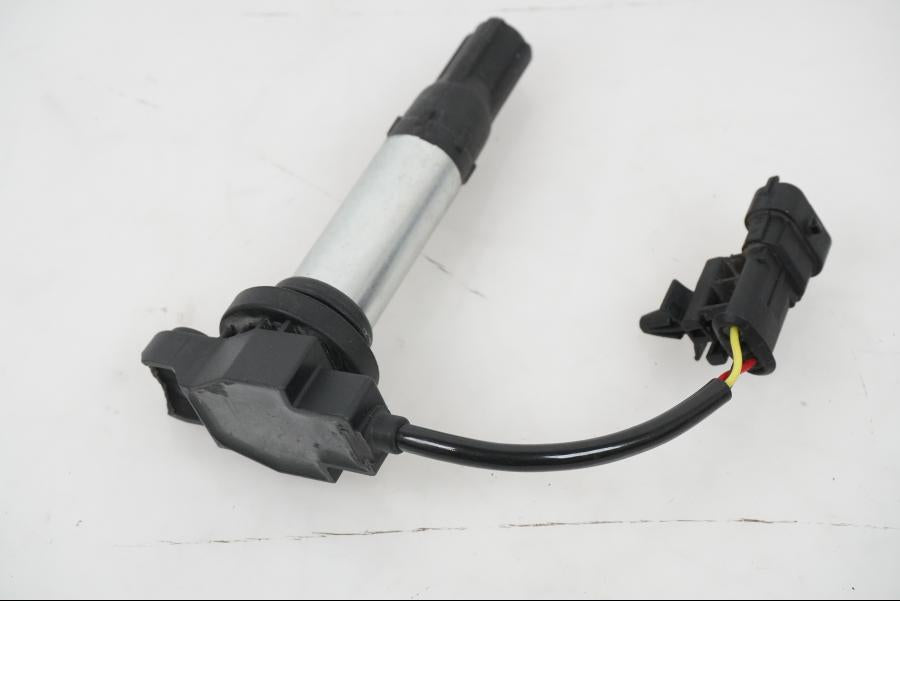 Baksidan på Tändspole från en KTM 1290 Super Adventure S -2022 motorcykel.