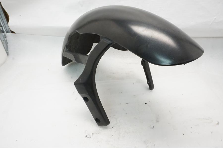 Vänster sida på Framskärm från en Ducati Monster 600 -2001 motorcykel.