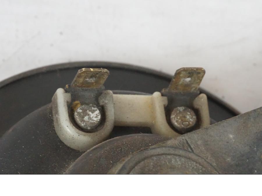 Höger sida på Signalhorn / Tuta från en Suzuki GSX 550 EF -1985 motorcykel.