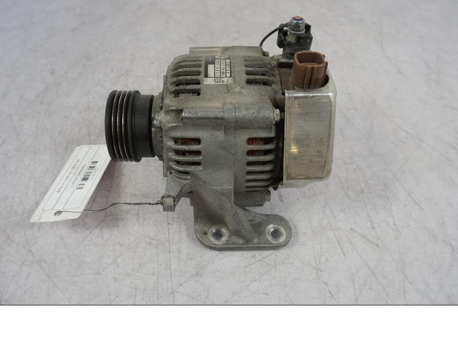 Snett uppifrån på Generator från en BMW R 1200 GS -2010 motorcykel.