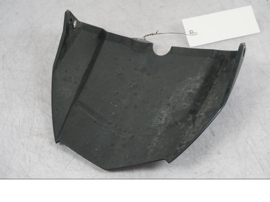 Snett uppifrån på Svingskärm från en Yamaha MT-09 SP -2018 motorcykel.