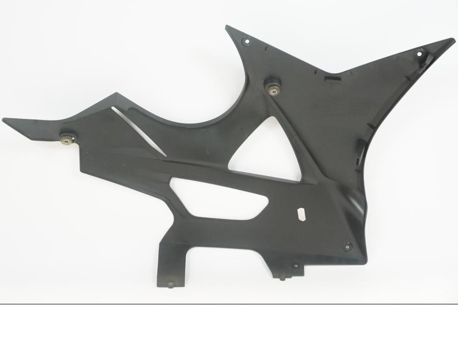 Snett uppifrån på Magkåpa från en BMW S 1000 RR -2013 motorcykel.