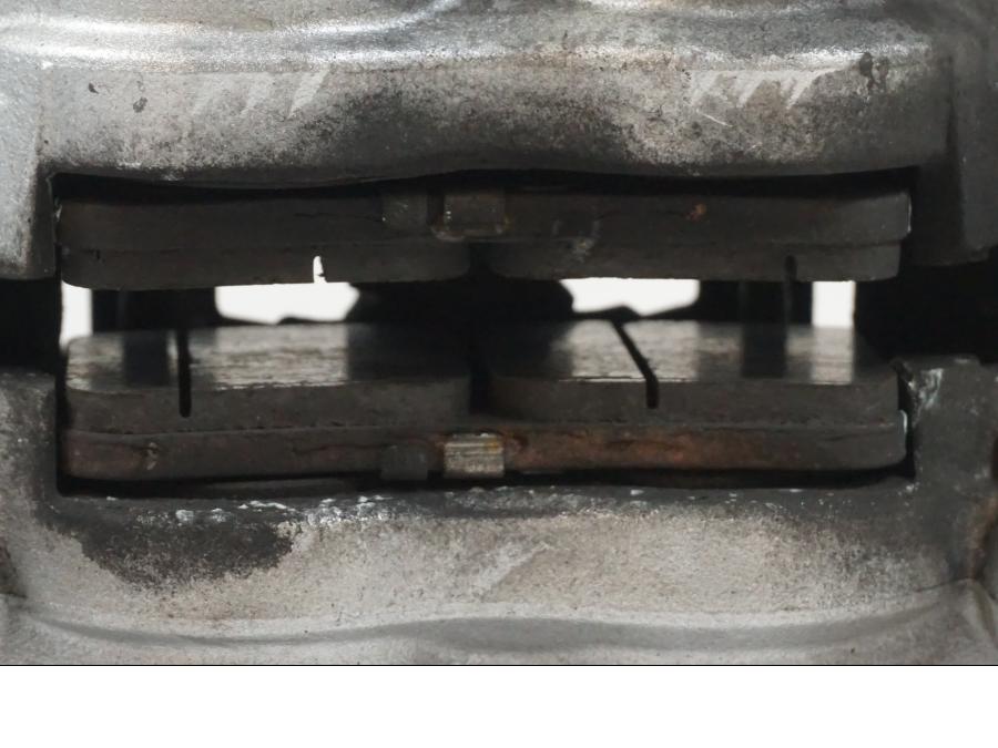 Extrabild2 på Bromsok från en Suzuki VZR 1800 -2009 motorcykel.