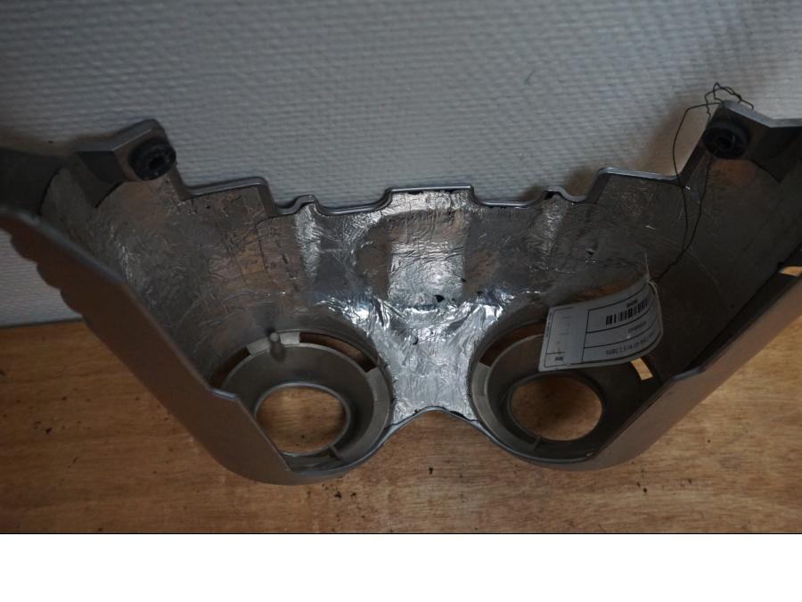 Vänster sida på Värmeskydd från en Yamaha FZ-6 -2007 motorcykel.