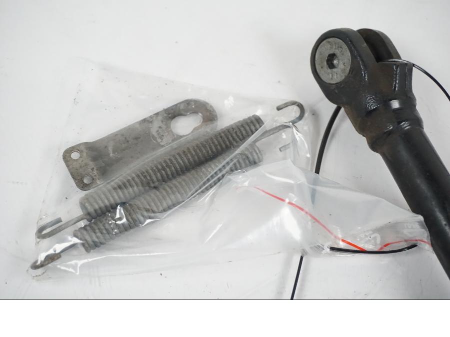 Extrabild3 på Sidostöd från en BMW F 650 CS -2002 motorcykel.