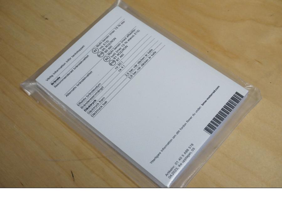 Höger sida på Instruktionsbok från en BMW R 1250 GSA -2020 motorcykel.