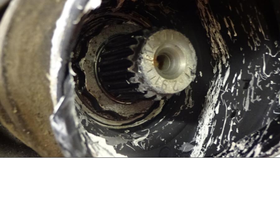 Vänster sida på Slutväxel från en BMW R 1200 GSA -2014 motorcykel.