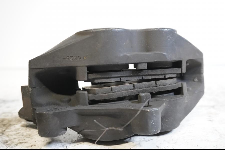 Höger sida på Bromsok från en BMW R 1200 GS -2007 motorcykel.