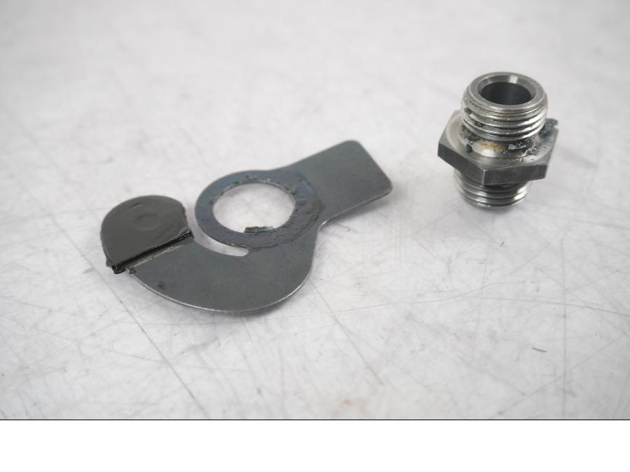 Baksidan på Oljefilter från en Ducati Multistrada 1260 -2020 motorcykel.