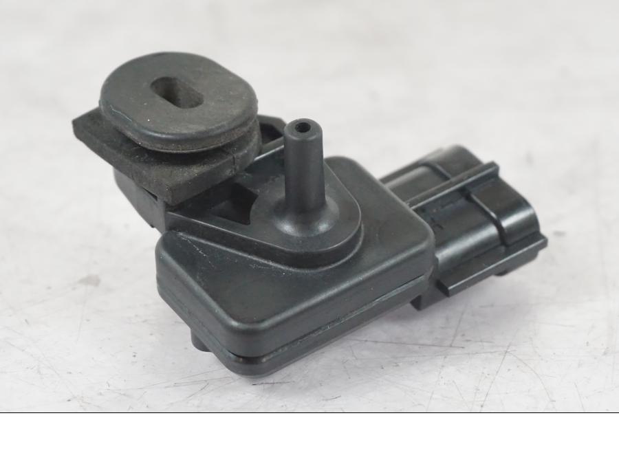 Höger sida på Mapsensor från en Kawasaki ZZ-R 1400 -2009 motorcykel.