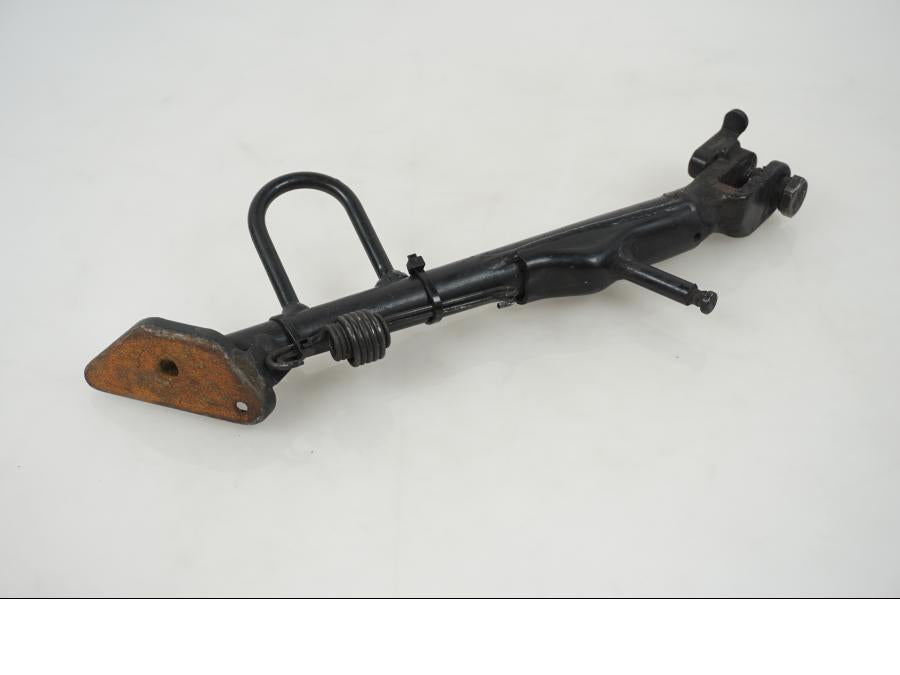 Baksidan pÄ Sidostöd frÄn en Suzuki DL 650 -2013 motorcykel.