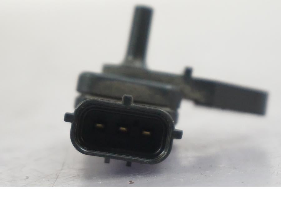 Vänster sida på Mapsensor från en Triumph Tiger -2009 motorcykel.