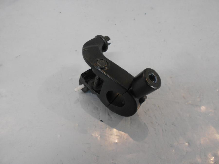 Baksidan på Kopplingsklo från en Kawasaki Z 900 -2018 motorcykel.