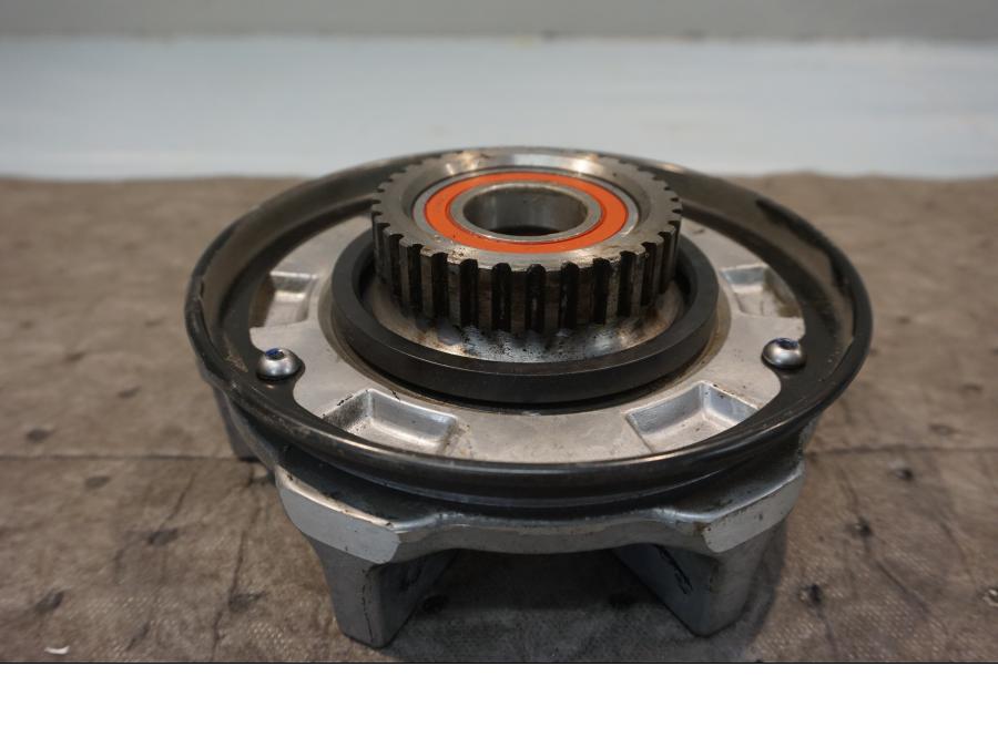 Baksidan på Drevfäste från en Yamaha V-Max 1700 -2010 motorcykel.