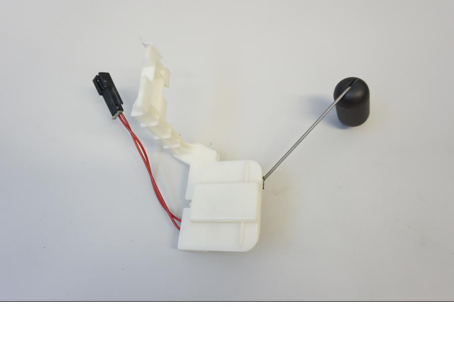 Baksidan på Bensintankgivare från en H-D Street Glide FLHX -2015 motorcykel.