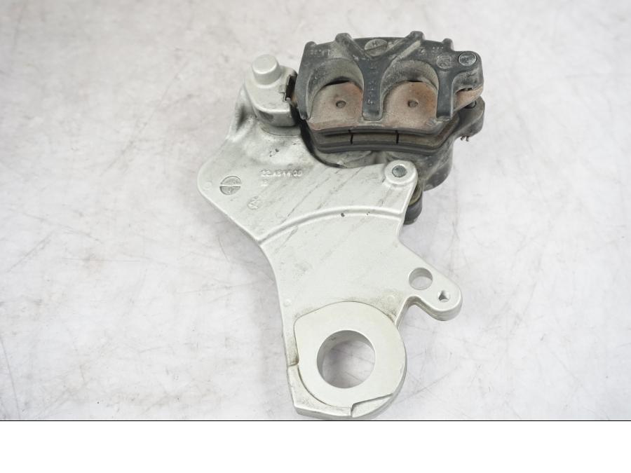 Snett uppifrån på Bromsok från en KTM 1290 Super Adventure S -2022 motorcykel.