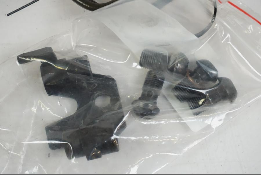 Extrabild4 på Bromsledning från en BMW F 650 CS -2002 motorcykel.