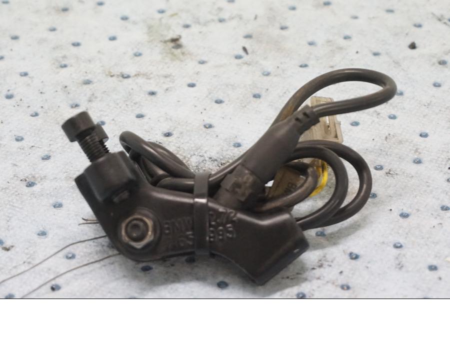 Baksidan på Kopplingsklo från en BMW F 650 GS -2001 motorcykel.