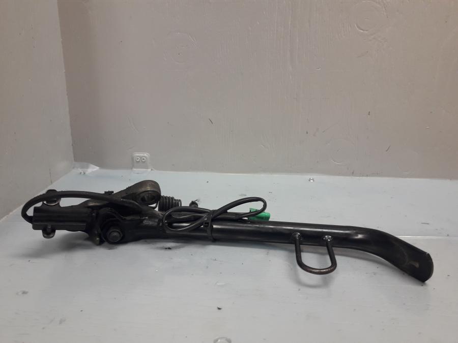 Framsidan på Sidostöd från en Suzuki DL 1000 -2018 motorcykel.