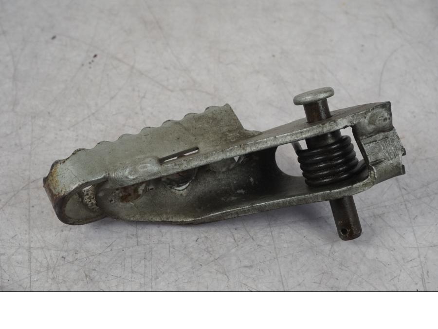 Vänster sida på Fotpinne från en BMW R 1100 GS -1998 motorcykel.