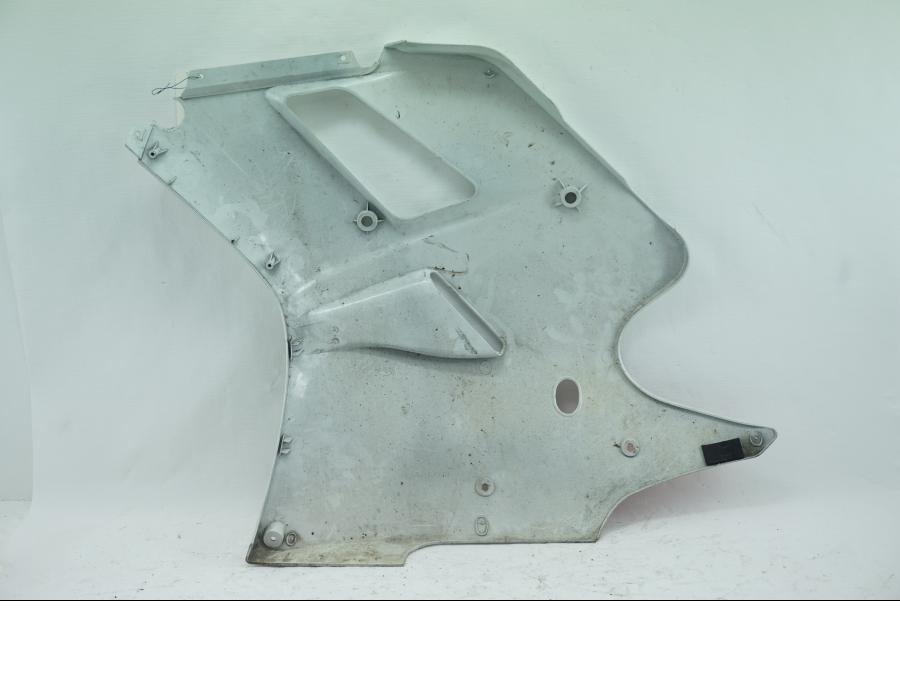 Baksidan på Sidkåpa från en Yamaha FZR 1000 -1992 motorcykel.