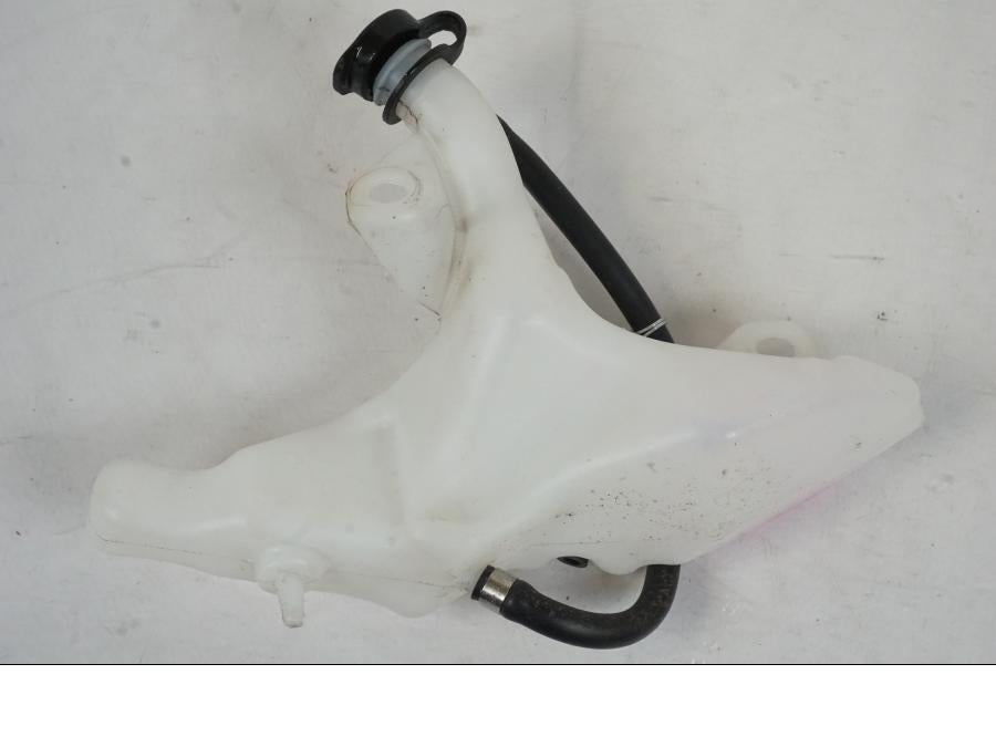 VÀnster sida pÄ VattenexpansionskÀrl frÄn en KTM 1290 Super Duke R -2022 motorcykel.