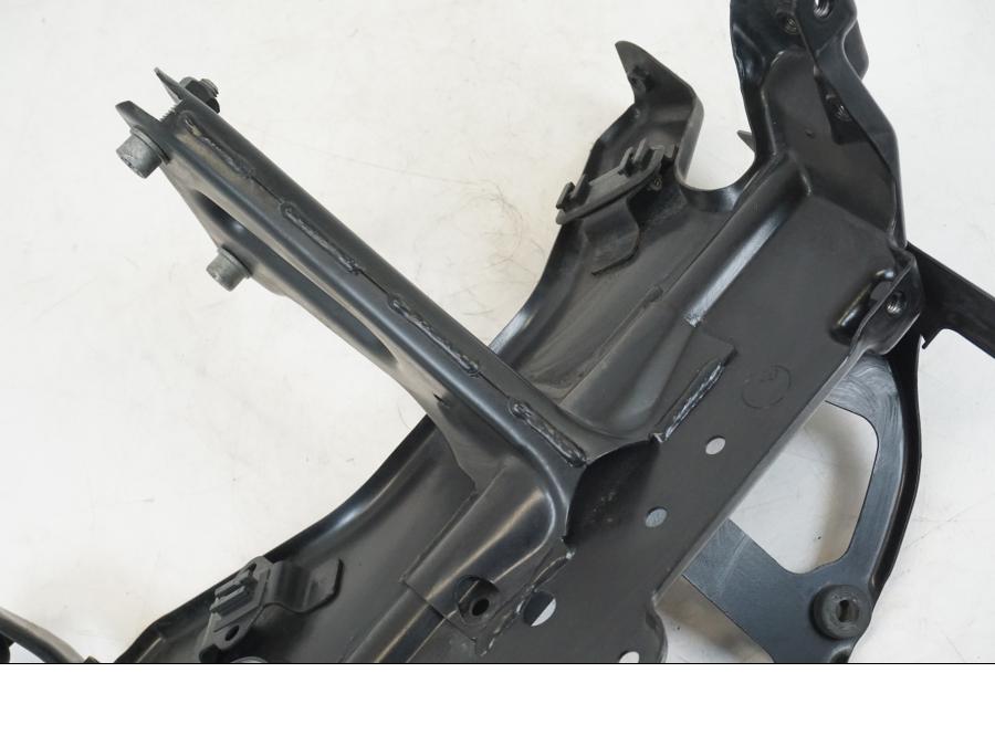 Extrabild4 på Toppkåpstag från en BMW F 650 CS -2003 motorcykel.