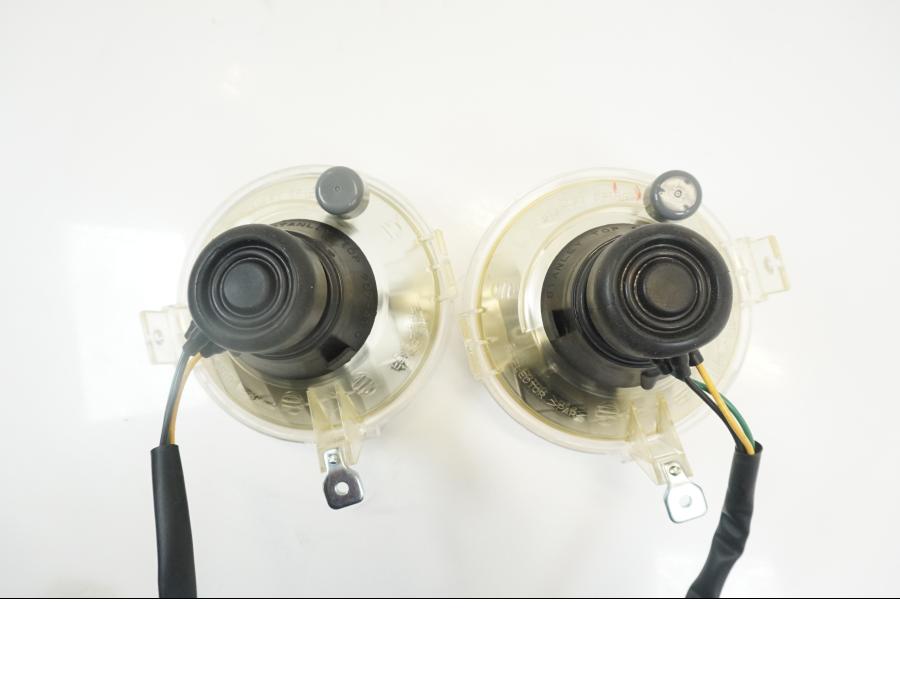 Vänster sida på Strålkastare från en Yamaha YFM 450 Grizzly -2018 motorcykel.