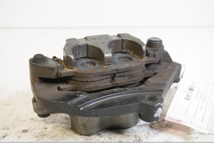 Höger sida pÄ Bromsok frÄn en Yamaha XV 125 -1998 motorcykel.