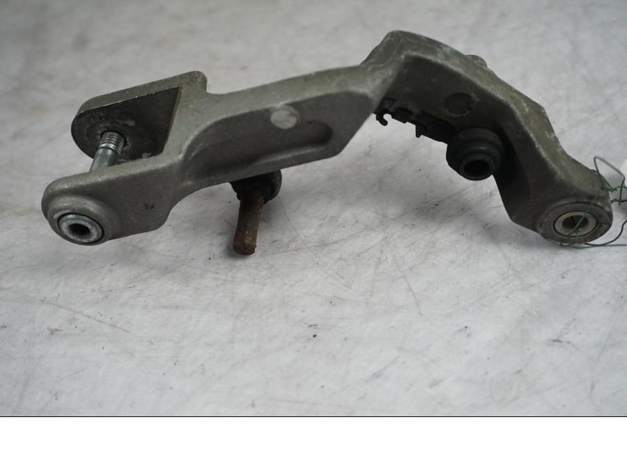 Höger sida på Bromsoksfäste från en Honda CBR 1100 XX -2001 motorcykel.