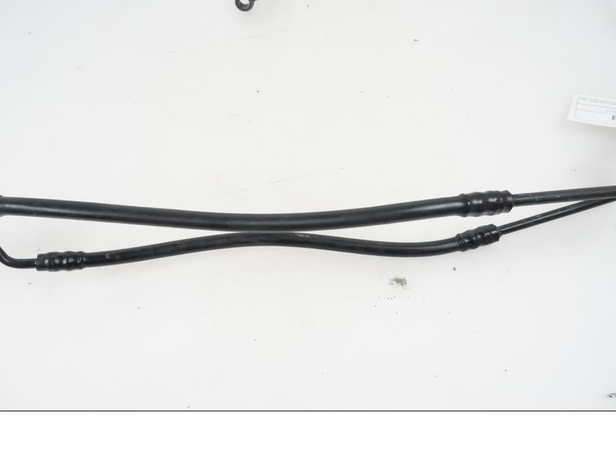 Snett uppifrån på Bromsledning från en H-D Adventure Pan America Special RA1250S -2021 motorcykel.