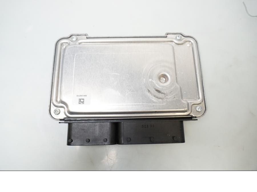 Baksidan på CDI / ECU från en BMW F 800 S -2007 motorcykel.