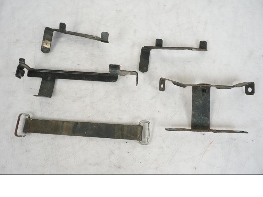 Extrabild6 på Skruv / Mutter etc från en Triumph Tiger Explorer -2013 motorcykel.