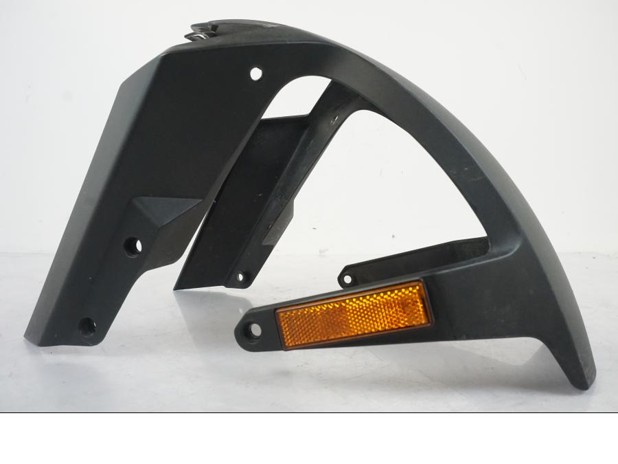 Höger sida på Framskärm från en KTM 1290 Super Duke R -2022 motorcykel.