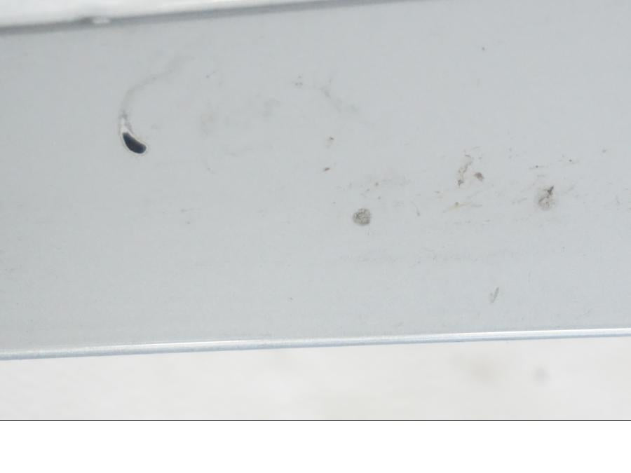 Vänster sida på Bensintankskåpa från en BMW K 1600 -2015 motorcykel.