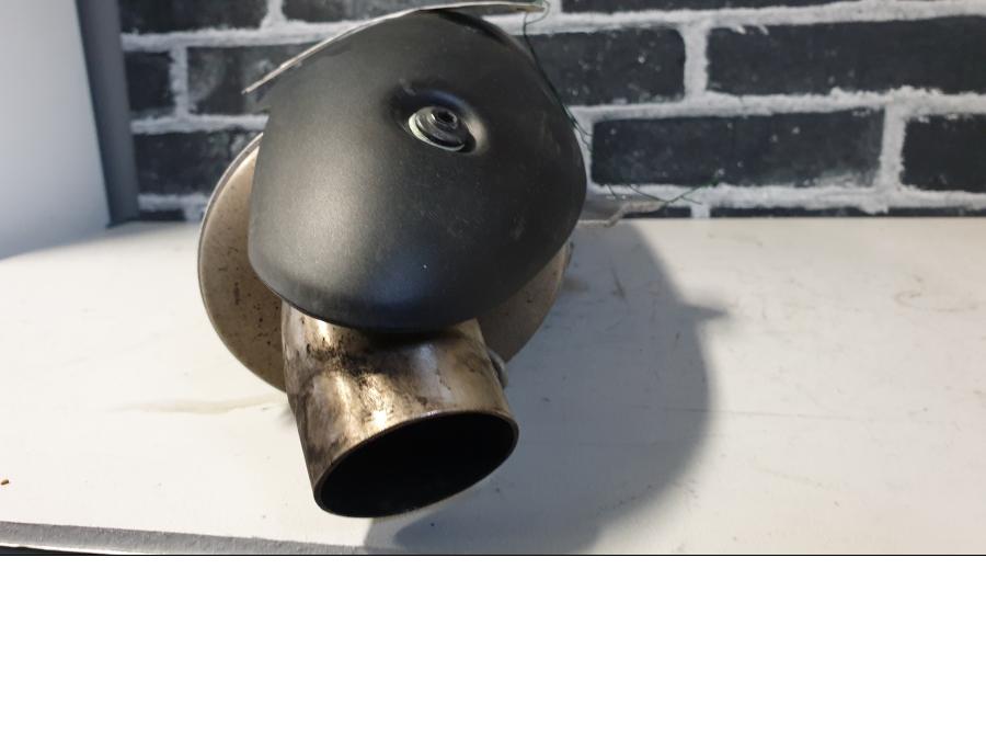 Extrabild1 på Ljuddämpare från en Ducati Monster 696 -2013 motorcykel.