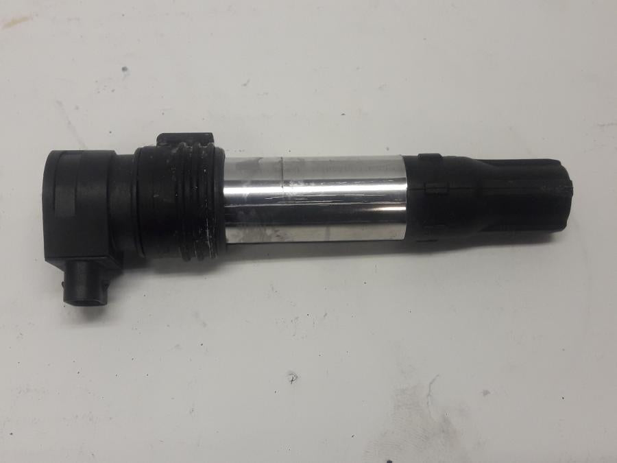 Framsidan på Tändspole från en BMW R 1250 RS -2020 motorcykel.