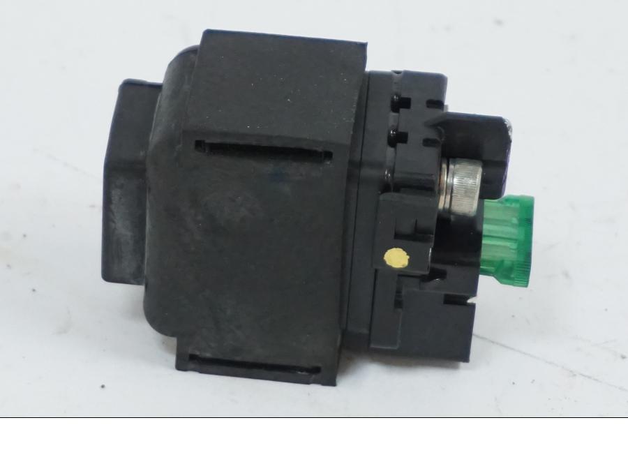 Extrabild1 på Startrelä från en Honda CB 650 R -2019 motorcykel.