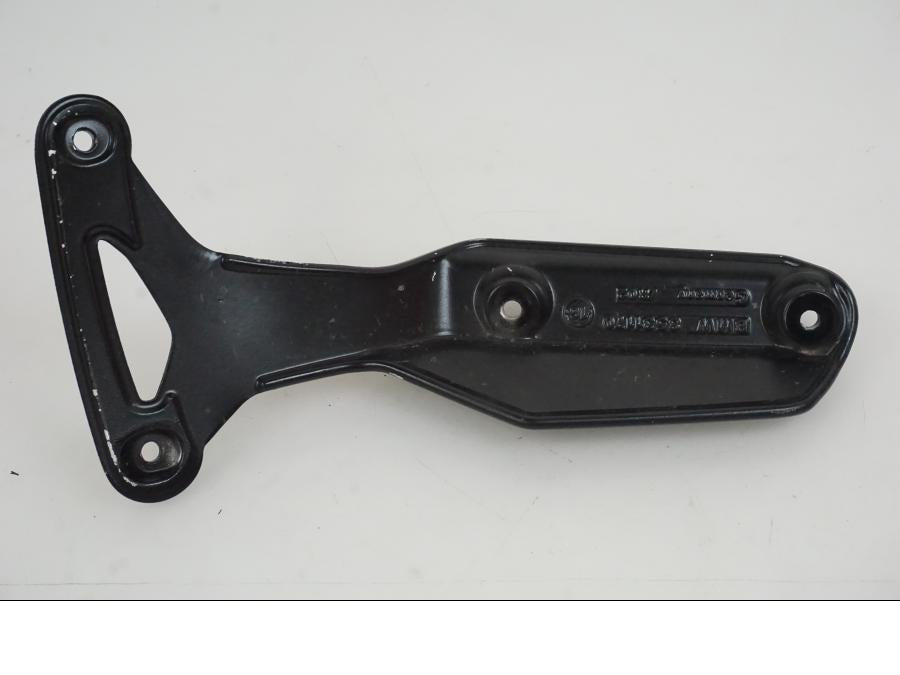 Vänster sida på Framskärmsstag från en BMW R Ninet -2017 motorcykel.