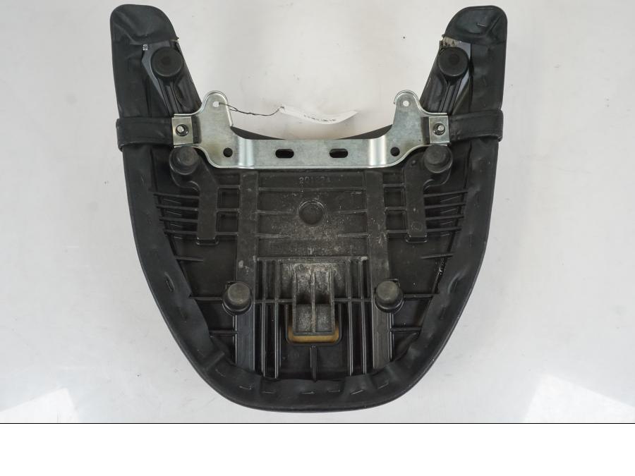 Extrabild3 på Sadel från en Suzuki VZR 1800 -2009 motorcykel.