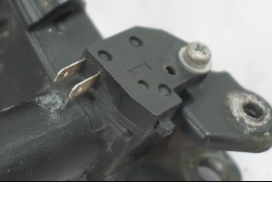 Extrabild2 på Bromshuvudcylinder från en Triumph Tiger -2009 motorcykel.