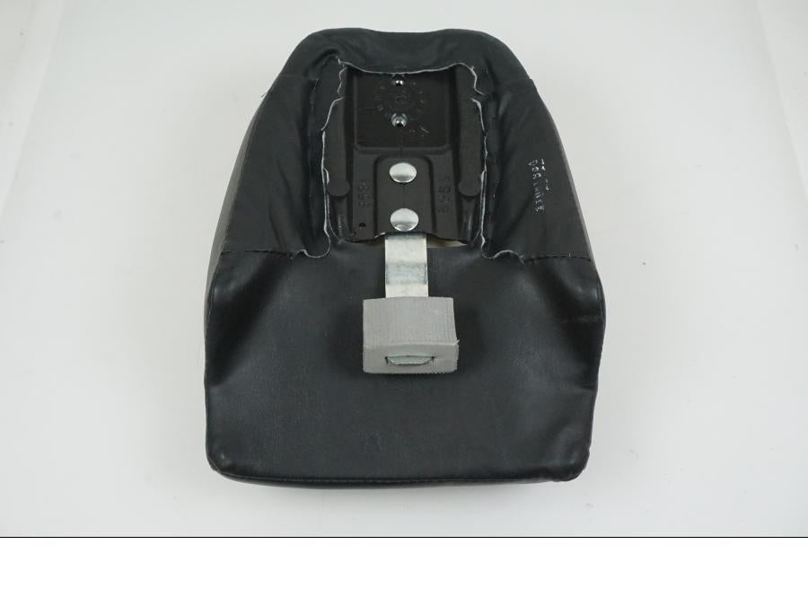 Snett uppifrån på Sadel från en H-D Sportster 1200 XL1200C -2015 motorcykel.